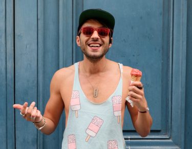 Essy Knopf gay identity