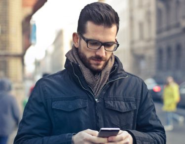 Essy Knopf gay dating apps