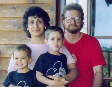 Essy Knopf anxious seeks canine