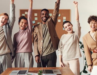 Essy Knopf social work superstar